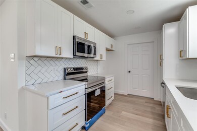 1101 Spring Brook Dr, Bedford, TX 76021 - photo 6