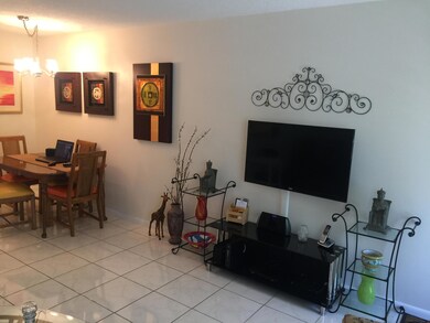 296 Windsor M, West Palm Beach, FL 33417 - photo 3