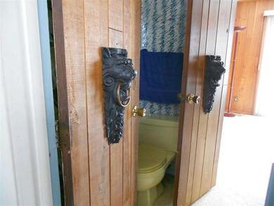 2 bathrooms on 2nd floor