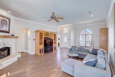 9112 Hialeah Cir N, North Richland Hills, TX 76182 - photo 5