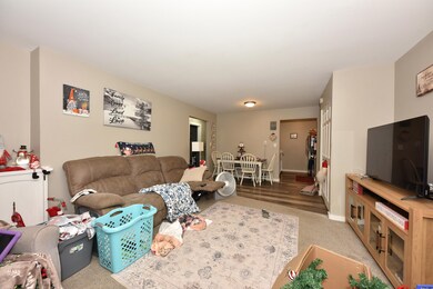 N169W19865 Chestnut Ct, Jackson, WI 53037 - photo 4