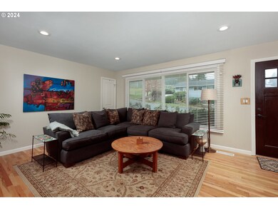 2110 Fairview St, the Dalles, OR 97058 - photo 7