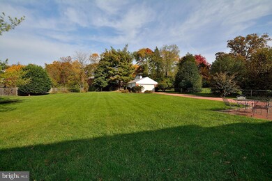 5942 6th St, Falls Church, VA 22041 - photo 4