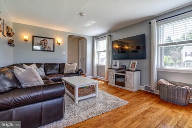 2420 N Greenhill Rd, Broomall, PA 19008 - photo 5