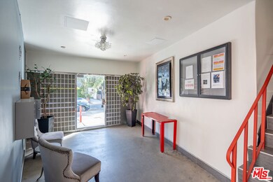 5831 Carlton Way unit 8, Los Angeles, CA 90028 - photo 4