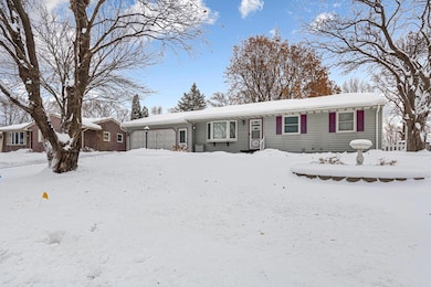 117 Sherrie Ln, Woodbury, MN 55125 - photo 3