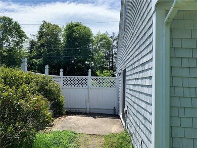 66 Continental Dr unit B, Middletown, RI 02842 - photo 2