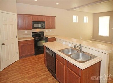 unlisted-address, Bend, OR 97701 - photo 4