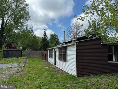 811 Philadelphia Ave, Reading, PA 19607 - photo 3