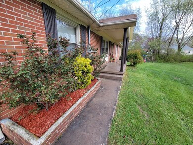 61 Edgewood Ct, Manchester, TN 37355 - photo 5