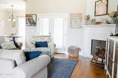 144SweetbriarCircle-12