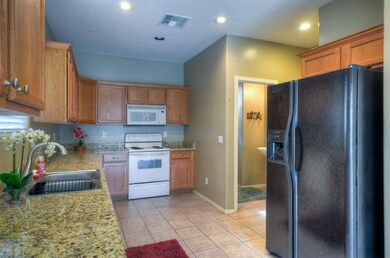 Kitchen (3)