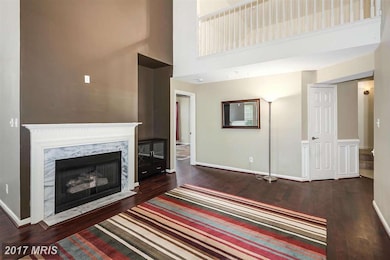 46590 Drysdale Terrace unit 303, Sterling, VA 20165 - photo 4