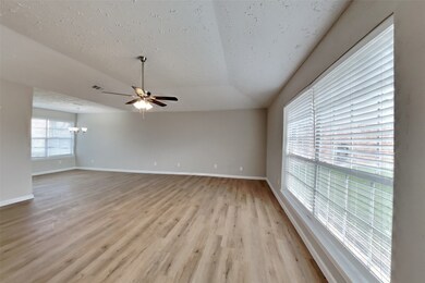 7239 Skylight Ln, Houston, TX 77095 - photo 2