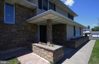 920 Jeffrey Dr, Southampton, PA 18966 - photo 3