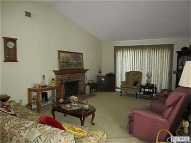 Spacious living room