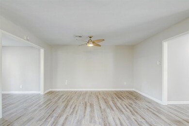 1030 Mosher Ln, Houston, TX 77088 - photo 7