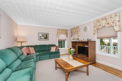 7 Mattys Way, Dracut, MA 01826 - photo 5