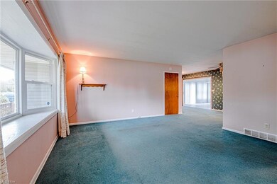 700 Harris Rd, Sheffield Lake, OH 44054 - photo 4