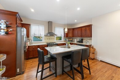 74 Burnett Ave unit 2, Maplewood, NJ 07040 - photo 4