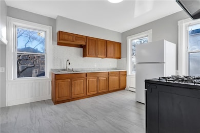 352 Orms St unit 2, Providence, RI 02908 - photo 5