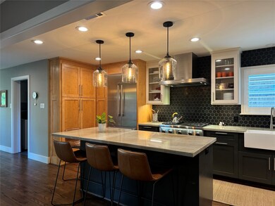 330 Wycliffe Dr, Houston, TX 77079 - photo 6