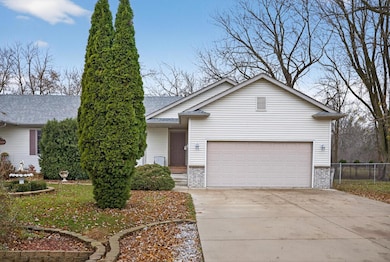 1606 17th St SW, Austin, MN 55912 - photo 2