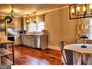 1313 Girard Ave, Reading, PA 19610 - photo 2