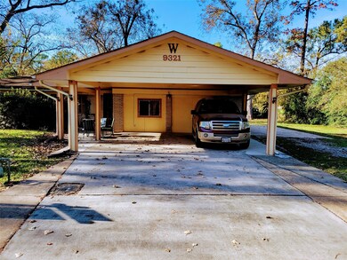 9321 Sherbourne St, Houston, TX 77016 - photo 2