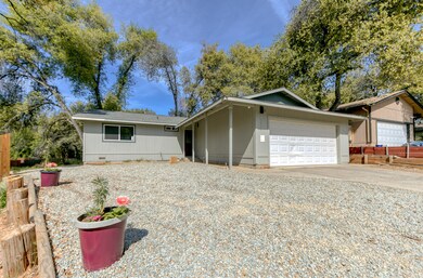 Easy Care Front Yard