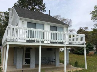 24 Larch St, Wareham, MA 02571 - photo 2