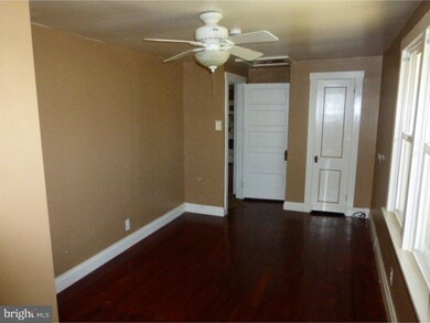 559 Manatawny St, Pottstown, PA 19464 - photo 6