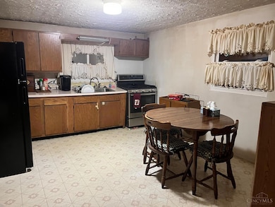 7404 Perry St, Cincinnati, OH 45231 - photo 6