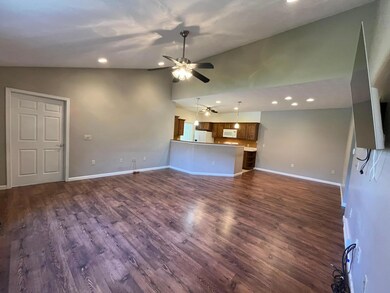 887 Edgehill Dr, Logan, OH 43138 - photo 7