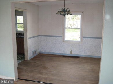 21652 N Essex Dr, Lexington Park, MD 20653 - photo 5