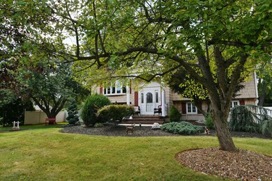 22 Walling Rd, Freehold, NJ 07728 - photo 4