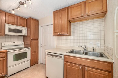 Kitchen (2)