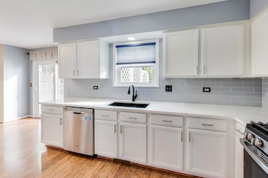 2706 Steamboat Cir, Plainfield, IL 60586 - photo 6