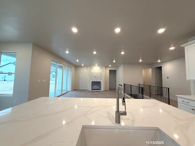 3009 N Lone Pine St unit 635, Eagle Mountain, UT 84005 - photo 4