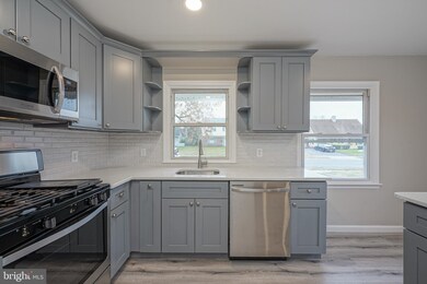 23 Brierdale Ln, Willingboro, NJ 08046 - photo 6