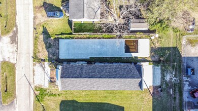 203 Houston St, Tomball, TX 77375 - photo 2