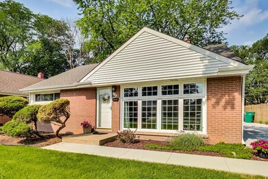 928 Bristol Ave, Westchester, IL 60154 - photo 2