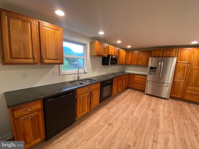 304 Palmyra Rd, Edinburg, VA 22824 - photo 7