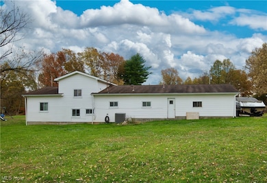 2024 S Newton Falls Rd, Diamond, OH 44412 - photo 3