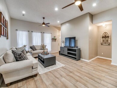 2111 Pecan St, Bonham, TX 75418 - photo 3