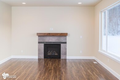 Inviting family room-photo similar