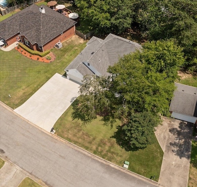 02-703 Low Meadow Drive-07