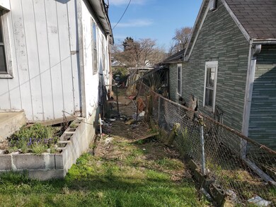 2100 & 2100 1 2 East Unaka Ave, Johnson City, TN 37601 - photo 7