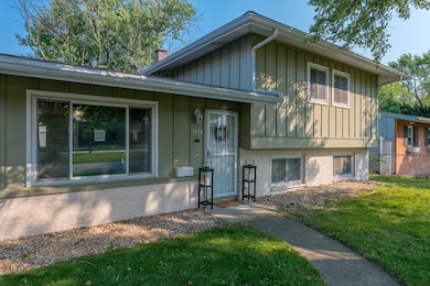 Front(2) 1698 Hamilton Rd.