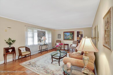 04-Living Room